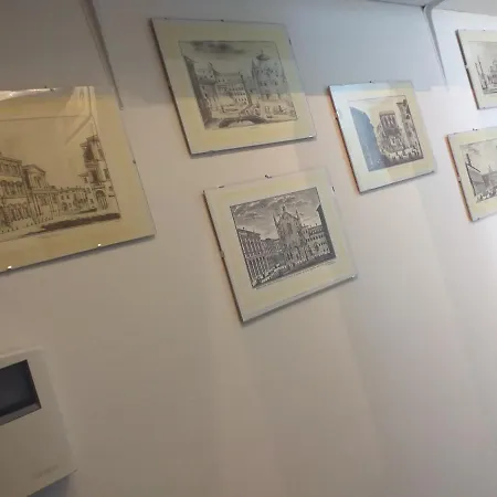 Oda ve Kahvaltı San Vitale 2*