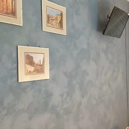 Oda ve Kahvaltı San Vitale 2*